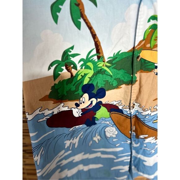Disney Store Mickey Goofy Donald Surfing Beach All Over Print Shirt Large (L) - Picture 4 of 5